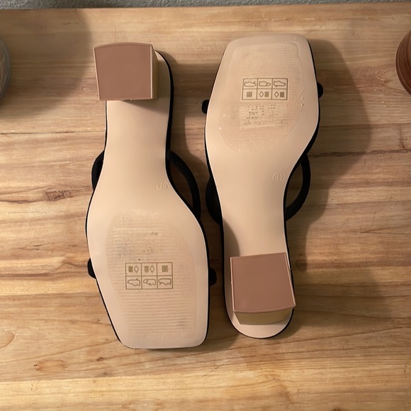 WOMEN'S JOURNEE COLLECTION HENRIETTA DRESS SANDALS - Picture 5 of 6